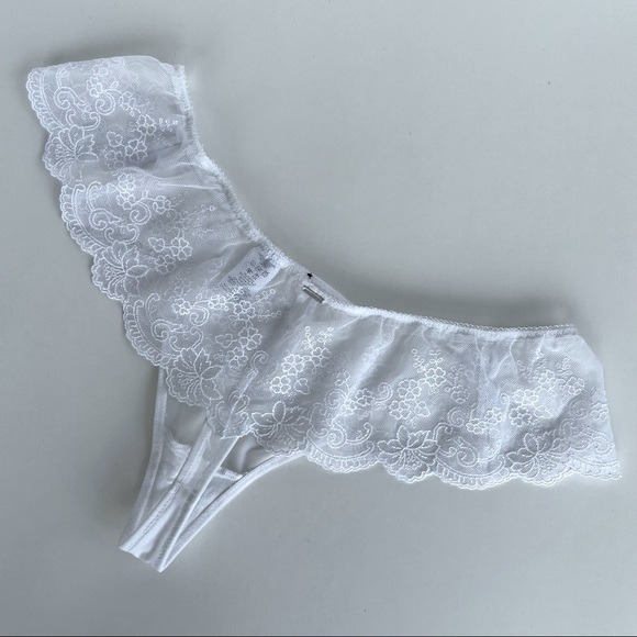 White Mesh and Lace Thong with Bows - Picture 8 of 16